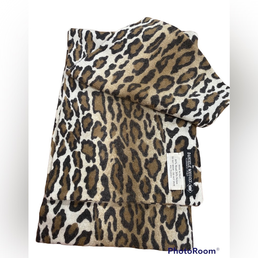 Daniele Meucci Florence Italy Wool Blend Leopard Scarf